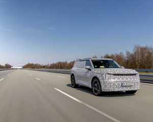Kia EV9 02 Tests Papenburg LoRes