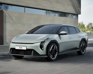 kia-ev4-sedane-baseline-ext-static-print-3600x2400-1