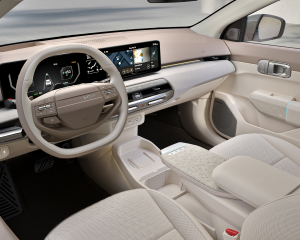 kia-ev4-sedane-baseline-int-static-print-3600x2400-3