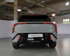 KIA_EV4_GT-line_exterior_06
