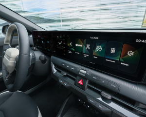 kia-k4-gtline-sparkling-yellow-interior-print-3600x2400-002