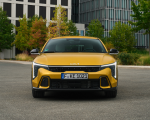 kia-k4-gtline-sparkling-yellow-static-print-3600x2400-006