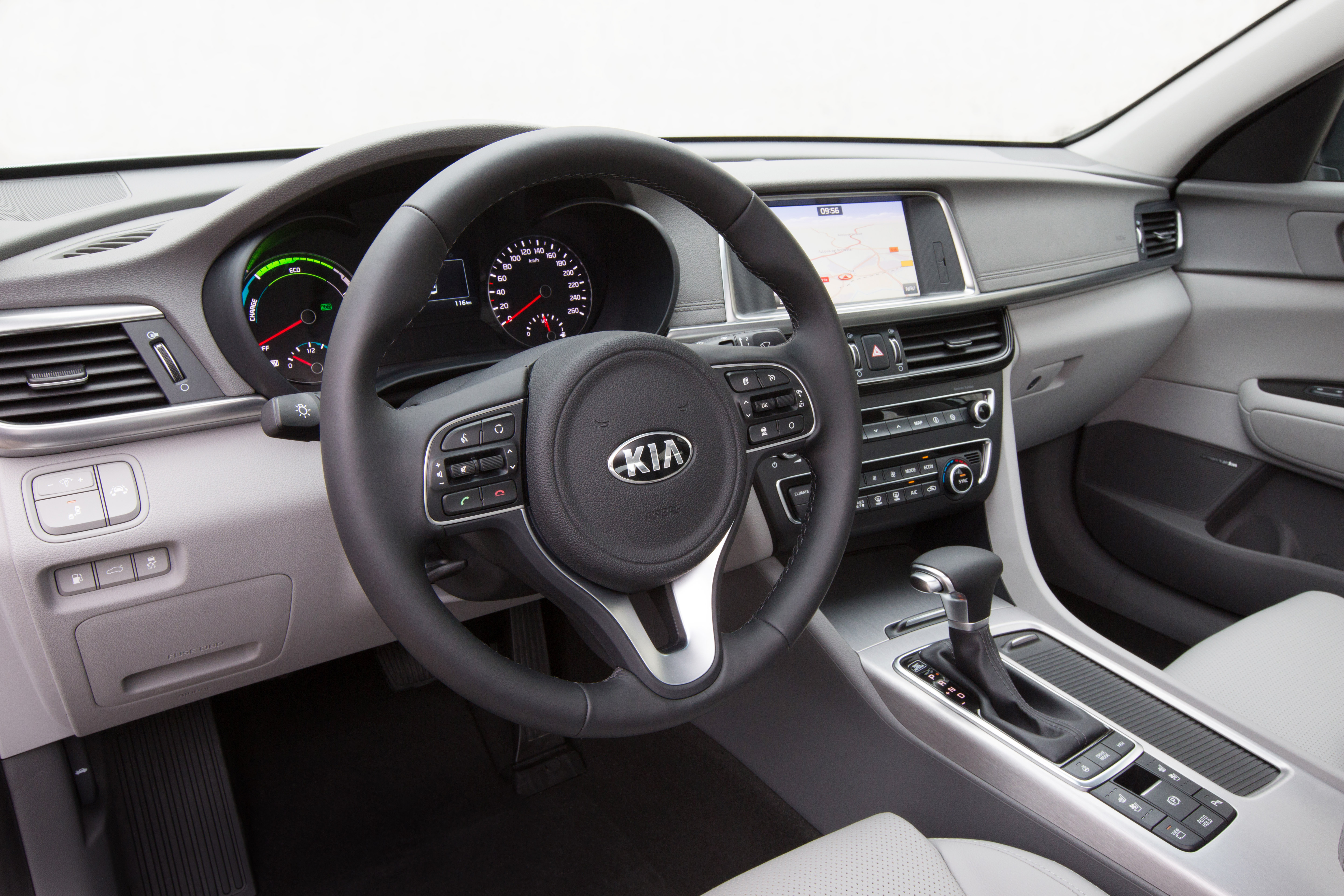 Kia Unveils Optima Plug In Hybrid The Next Step In Its