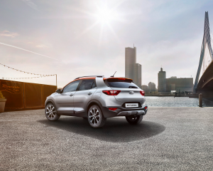 2 Kia Stonic frisse nieuwkomer in segment van compacte crossovers