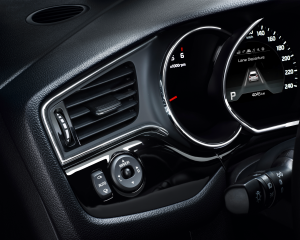kia_ceed_my16_airvent_chrome_outline_7093_36379