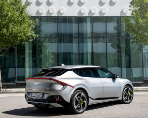 EV6_GT_Statyczne_Centrala_(3)