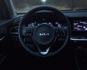 Kia-Niro-MY22---wnetrze-(3)