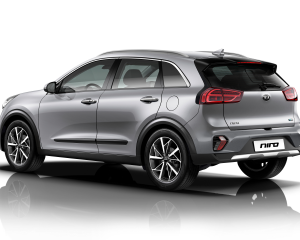 1_kia_niro_hev_my20_7_8_rear_view_silky_silver_4ss_15831_93088_2