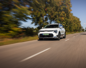 Kia_Niro_EV_Dynamiczne_(8)_09