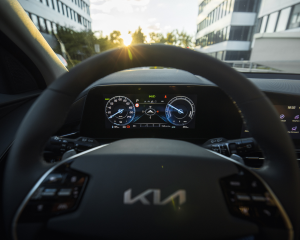 Kia_Niro_EV_Wnętrze_(5)_09