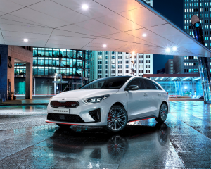 Kia_ProCeed524