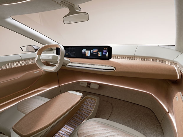 kia-evday-set1-ev4-1-kwcms-620x466.jpg.c